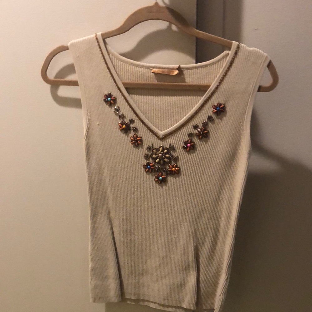 Ornate light brown tank